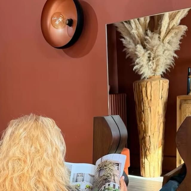 Un moment de détente dans l'appartement Borelhahn
